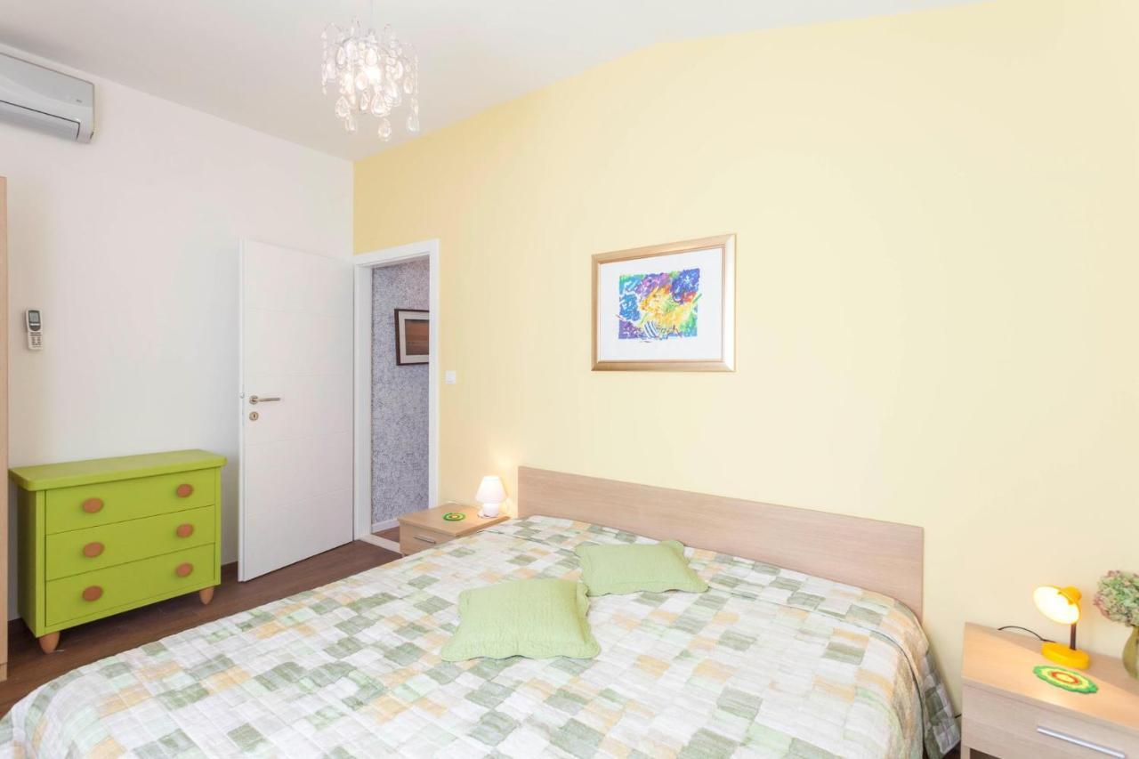Apartments Lalic Tucepi Ngoại thất bức ảnh